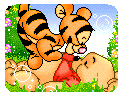 Bebê Pooh e Tigrão brincando